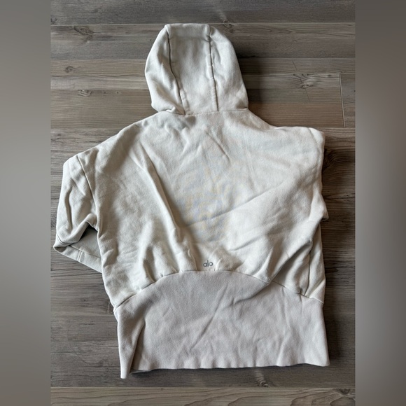 ALO Yoga Ivory sweatshirt XS - Picture 5 of 5